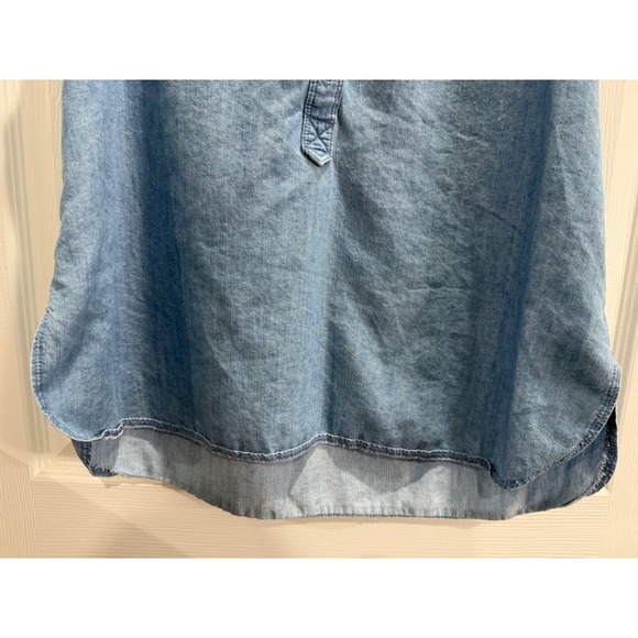 Croft &‎ Barrow Denim Chambray Sleeveless Shirt Size M Women - Picture 3 of 7
